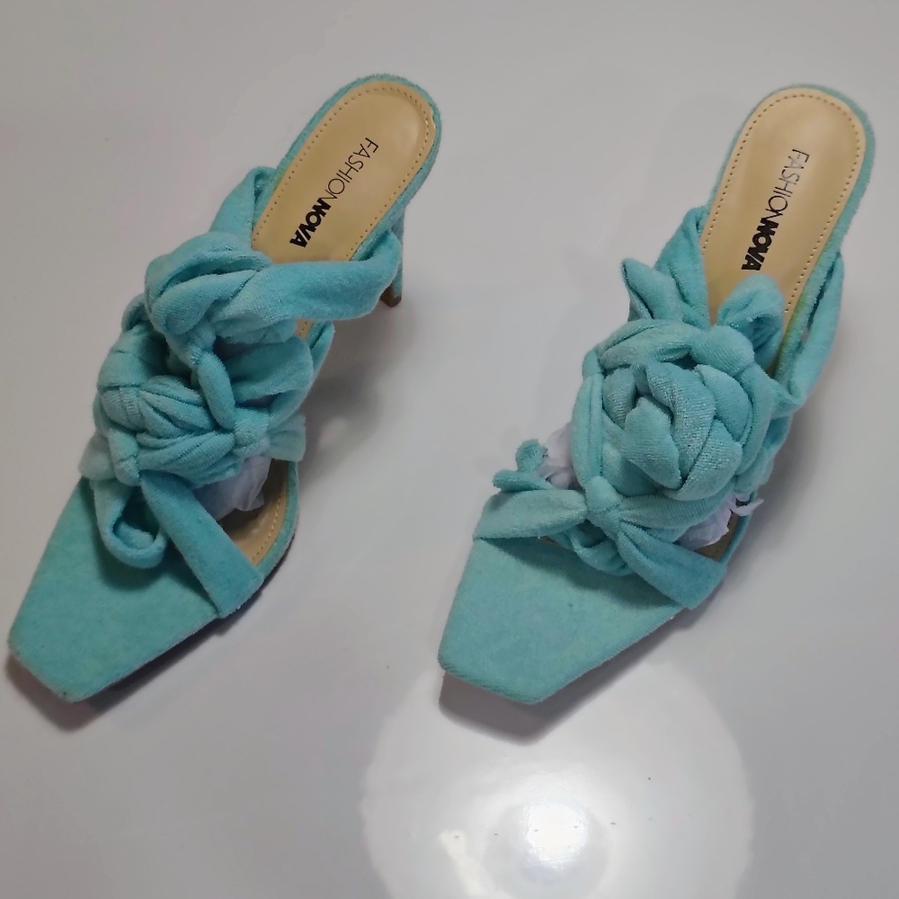 NWNB Fashion Nova Turquoise Knot-Detail Heeled Sandals Size 11M - Picture 10 of 11